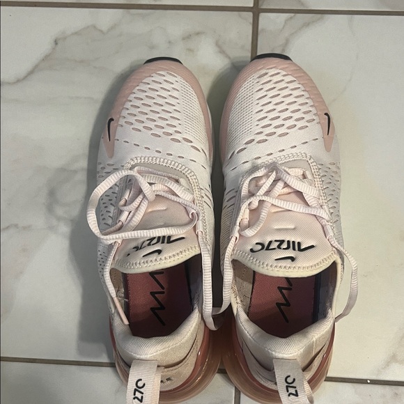 Nike Women's Blush Air Max 270 Sneakers - Picture 4 of 9